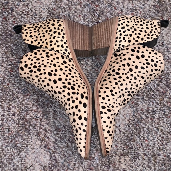 Dolce Vita leopard booties - Picture 2 of 6